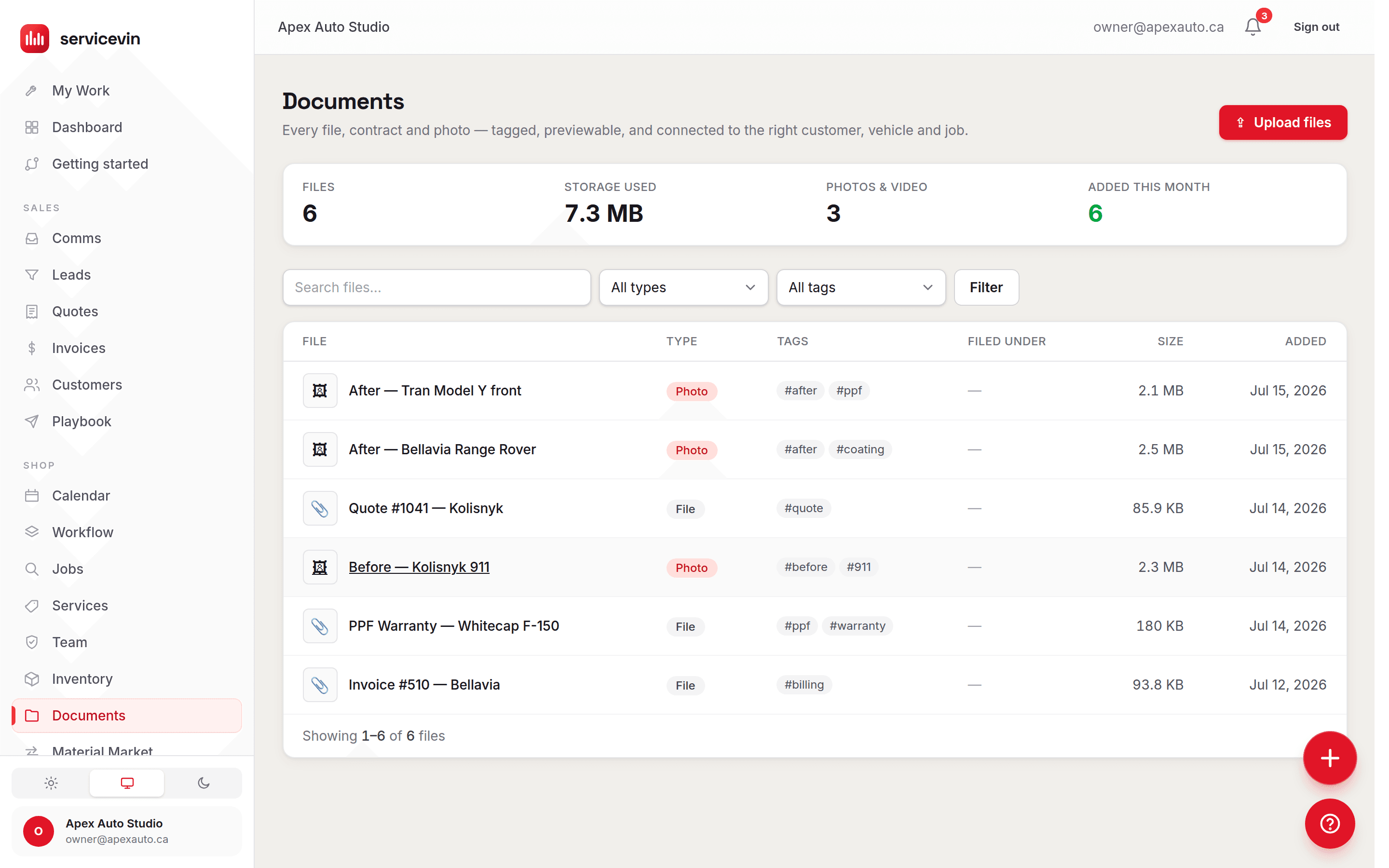 The document portal with proofs, contracts and before/after photos stored against a vehicle.